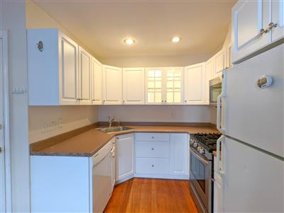 2 bed, 2 bath apartment for rent at 27 Locke St Unit 1, North Cambridge — photo 1 of 14