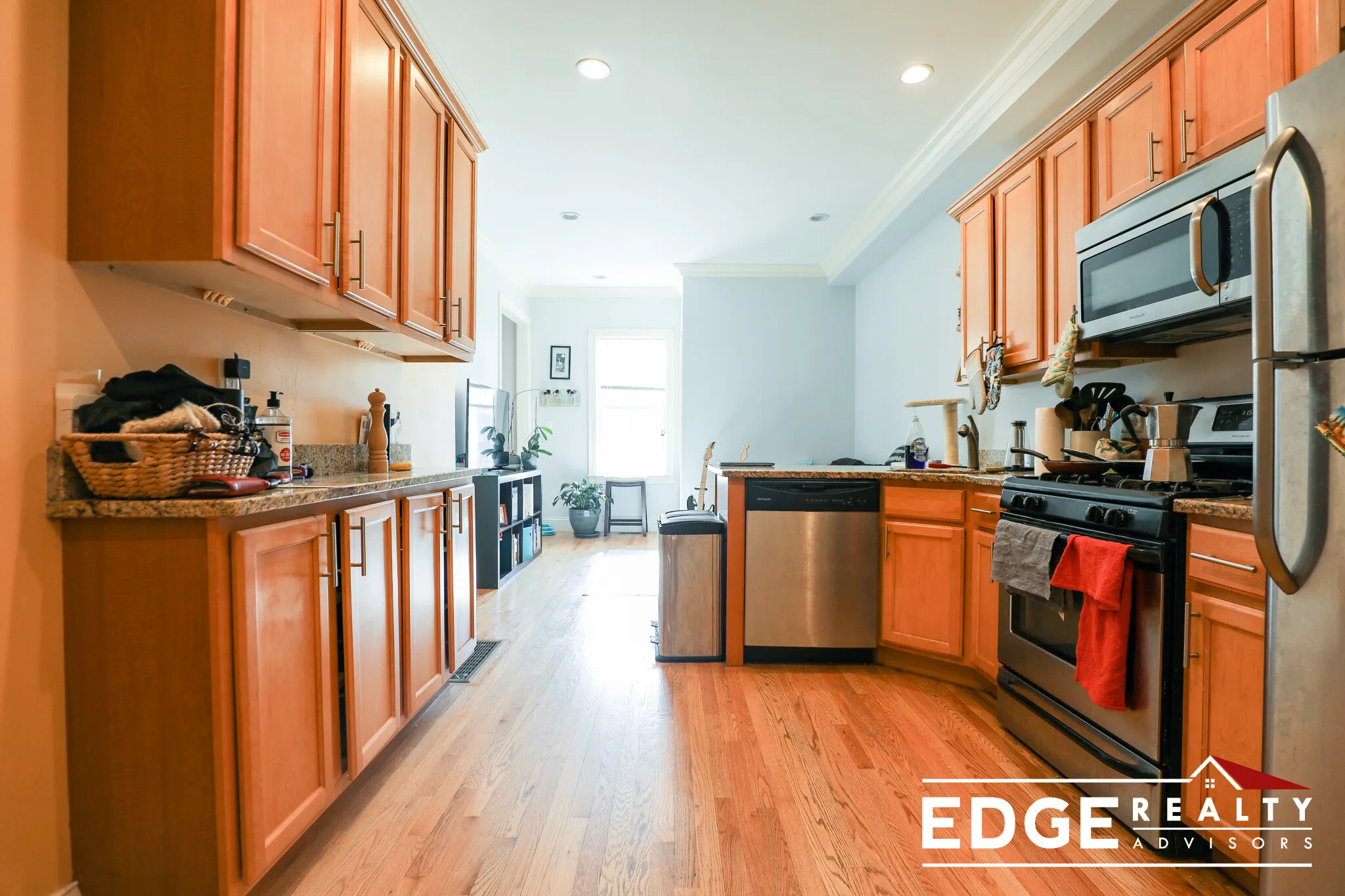 2 bed, 1 bath apartment for rent at 27 Lothrop St Unit 1, Allston — photo 4 of 8