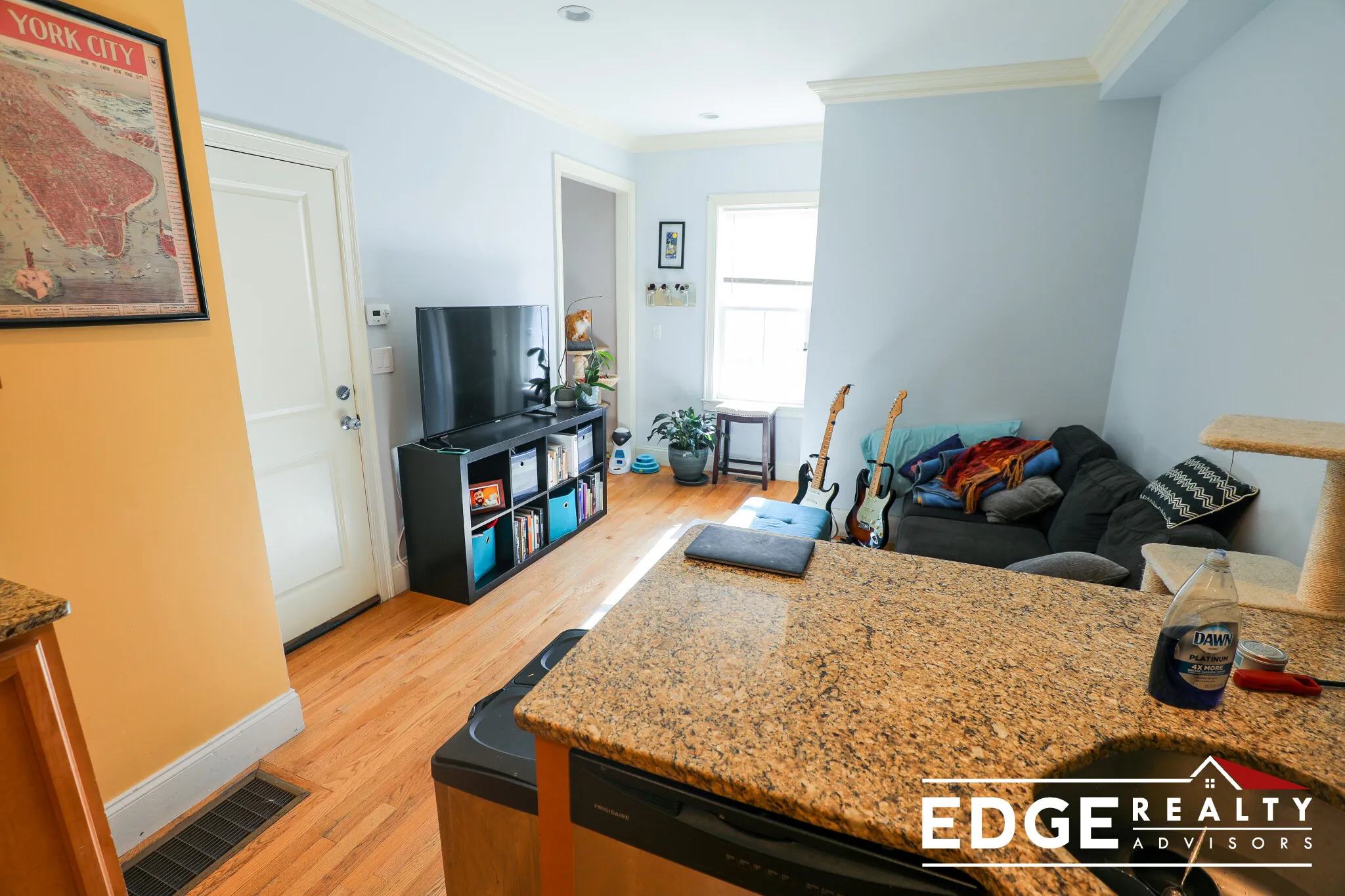 2 bed, 1 bath apartment for rent at 27 Lothrop St Unit 1, Allston — photo 5 of 8