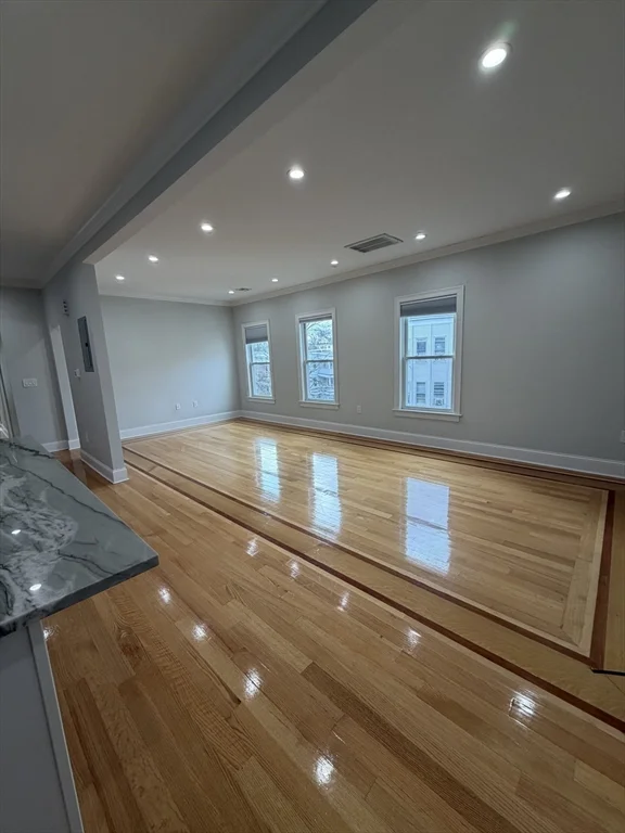 3 bed, 1 bath apartment for rent at 27 Lyon St Unit 3, Dorchester — photo 3 of 10