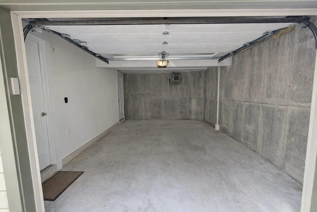 3 bed, 2 bath apartment for rent at 27 Marcella St Unit G, Roxbury — photo 18 of 19