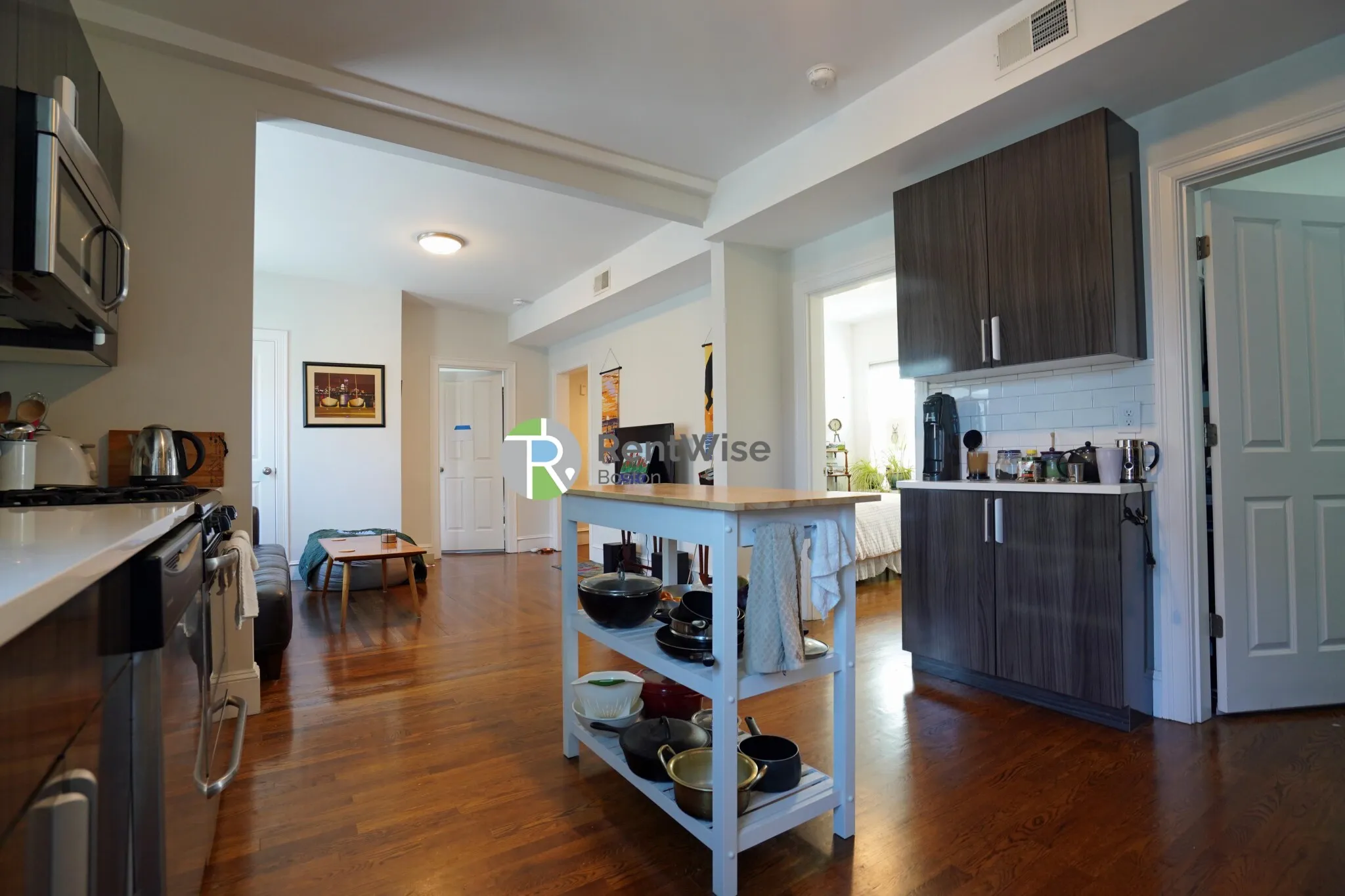 3 bed, 1 bath apartment for rent at 27 Marney St Unit 3, Wellington-Harrington — photo 6 of 22