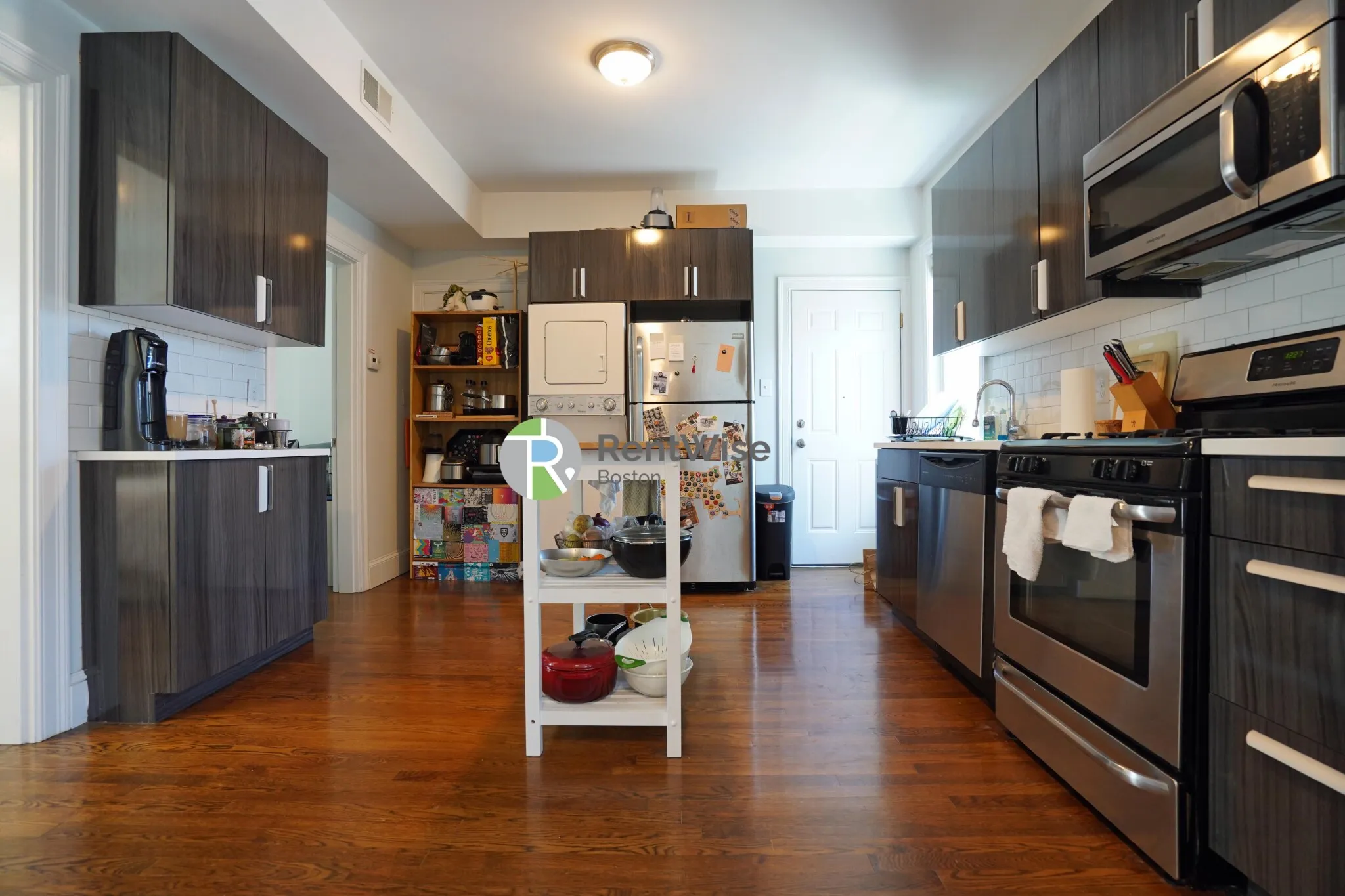 3 bed, 1 bath apartment for rent at 27 Marney St Unit 3, Wellington-Harrington — photo 7 of 22