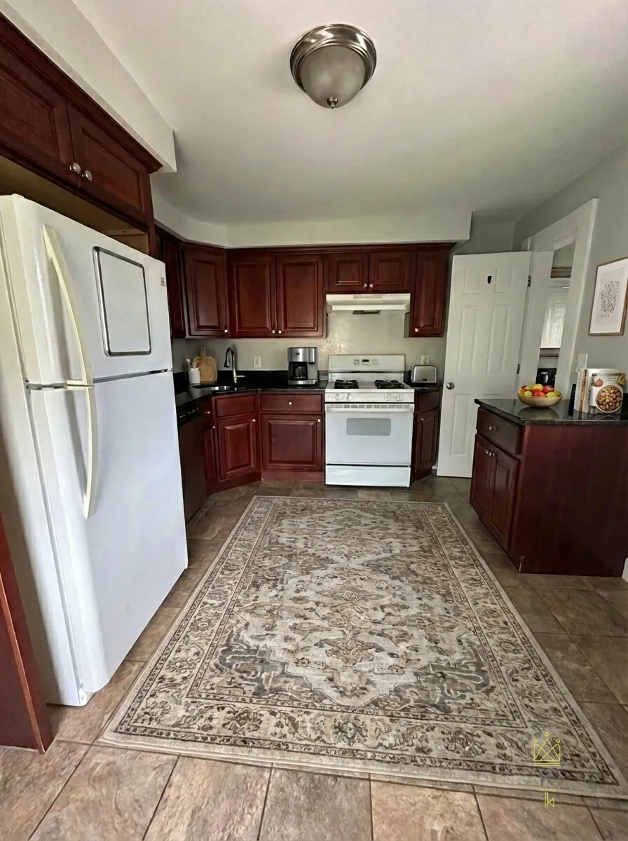 3 bed, 1 bath apartment for rent at 27 Mckenn St Unit 2, The Chemistry — photo 5 of 8