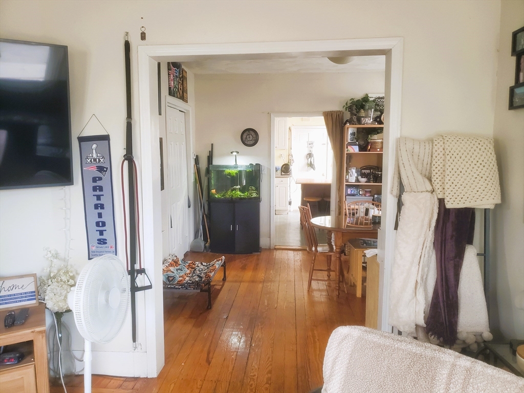 2 bed, 1 bath apartment for rent at 27 Medford St Unit 1, Medford — photo 5 of 27