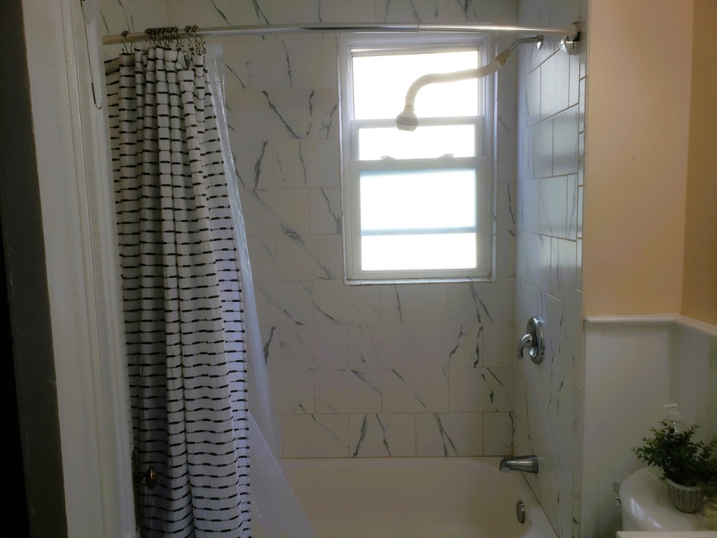 2 bed, 1 bath apartment for rent at 27 Medford St Unit 1, Medford — photo 21 of 27