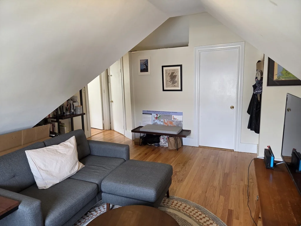 1 bed, 1 bath apartment for rent at 27 Medford St Unit 3, Medford — photo 8 of 14