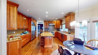 5 bed, 3.5 bath apartment for rent at 27 Mellon Rd Unit 1, Wellesley — photo 9 of 47