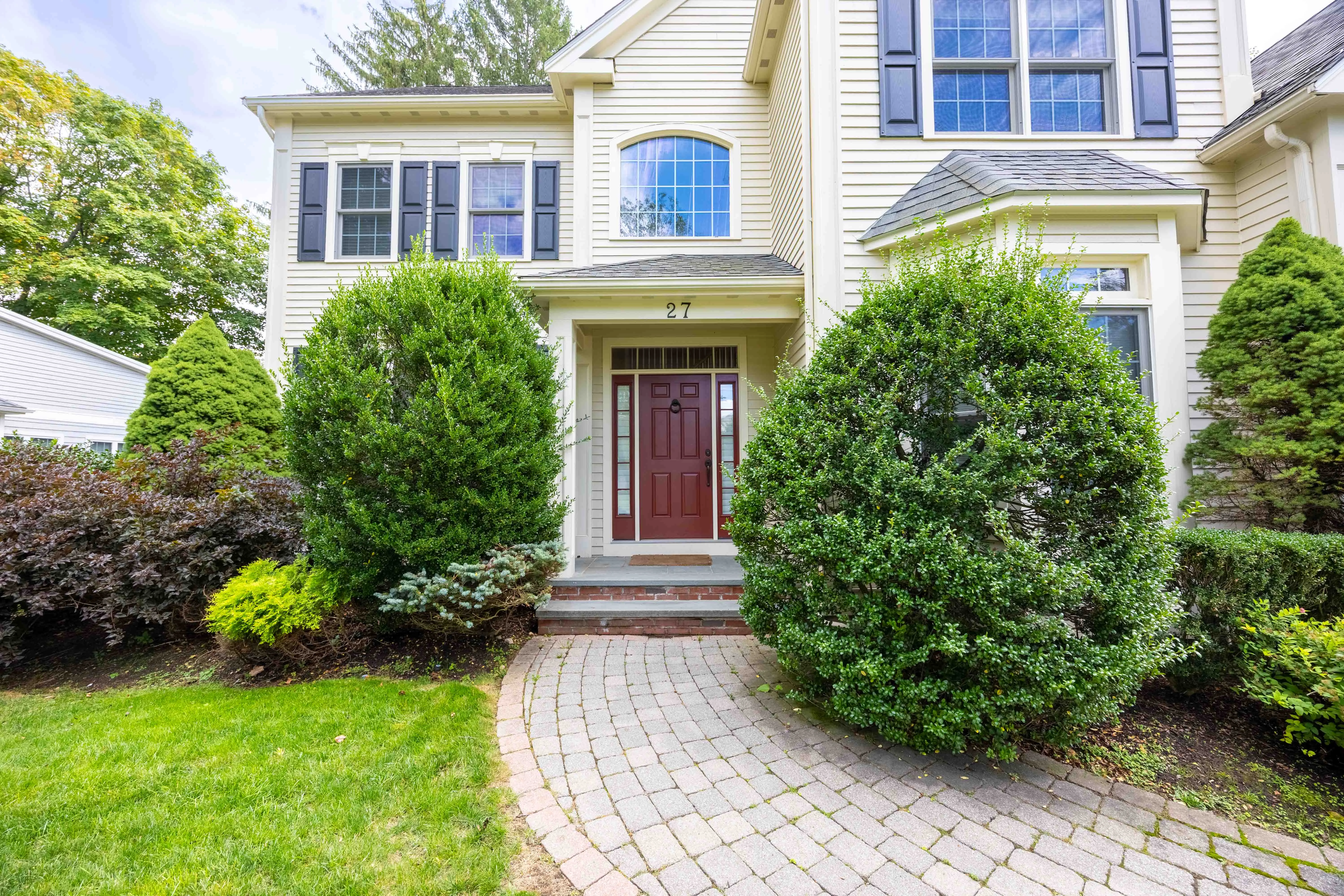 5 bed, 3.5 bath apartment for rent at 27 Mellon Rd Unit 27, Wellesley — photo 4 of 45