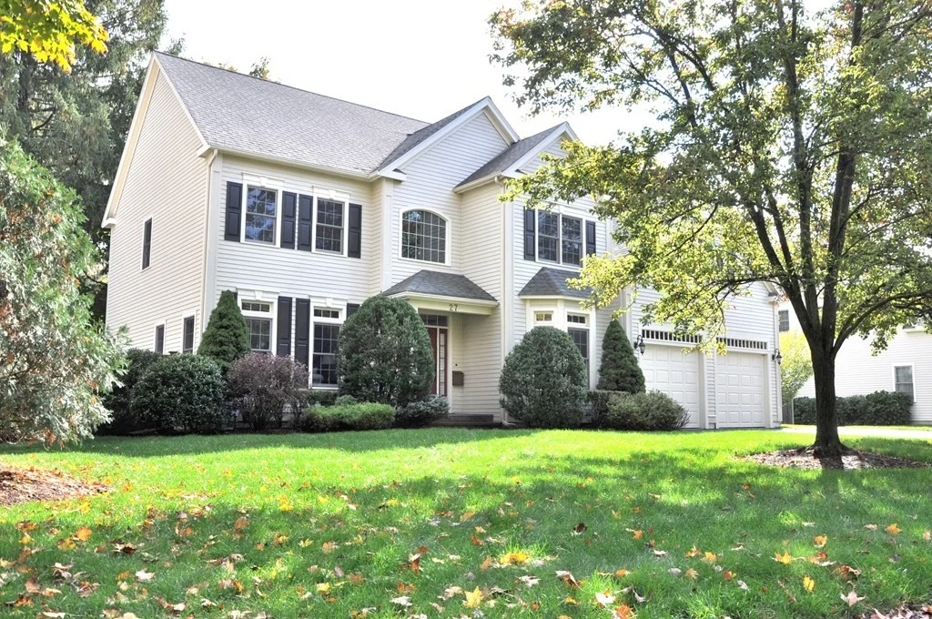 5 bed, 3 bath apartment for rent at 27 Mellon Rd, Wellesley Fells