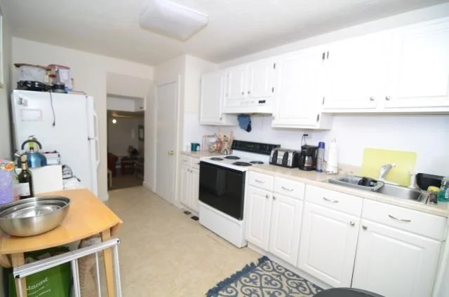 2 bed, 1 bath apartment for rent at 27 Melrose St Unit 1, Back Bay — photo 3 of 6