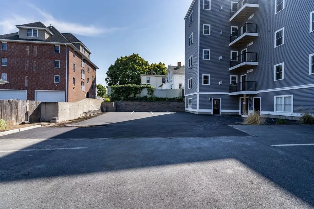 Studio bed, 1 bath apartment for rent at 27 Middle St Unit 1-1, Waltham — photo 8 of 8