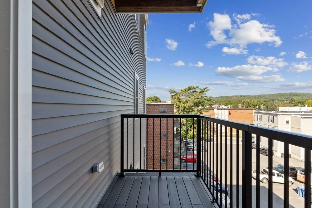 3 bed, 2 bath apartment for rent at 27 Middle St Unit 3, Waltham — photo 16 of 17