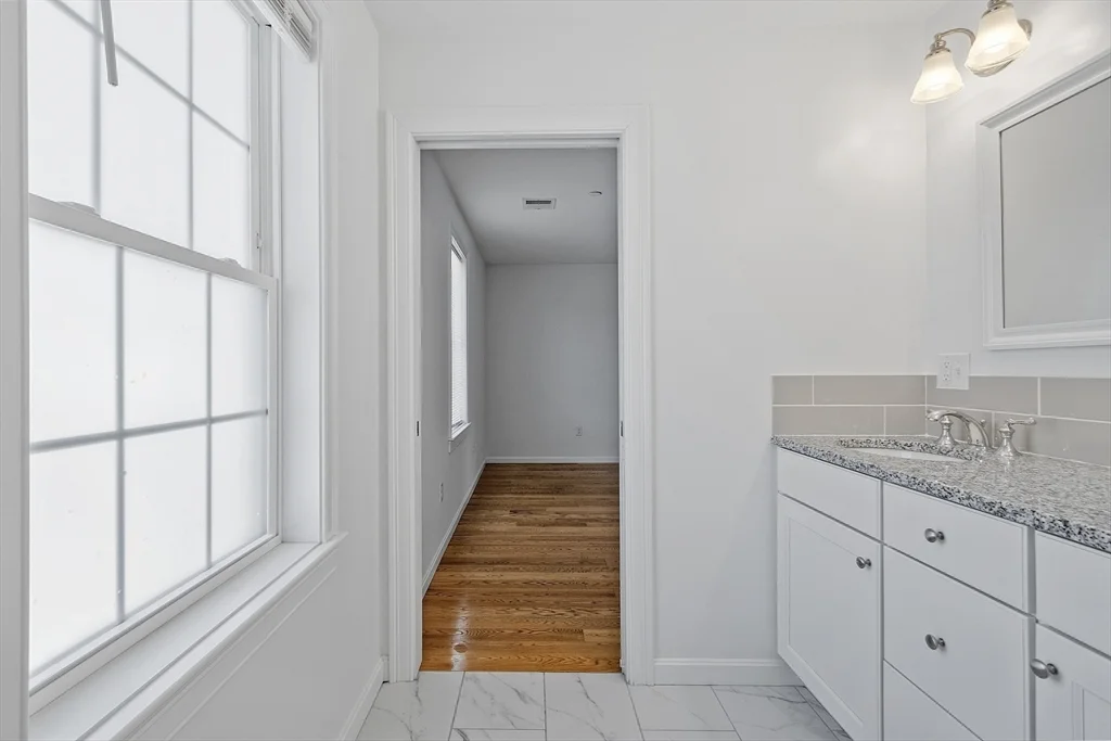 2 bed, 2 bath apartment for rent at 27 Mill St Unit D, Quincy — photo 16 of 24