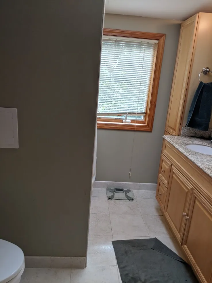 3 bed, 2 bath apartment for rent at 27 Milton Ave Unit 2, West Newton — photo 15 of 25