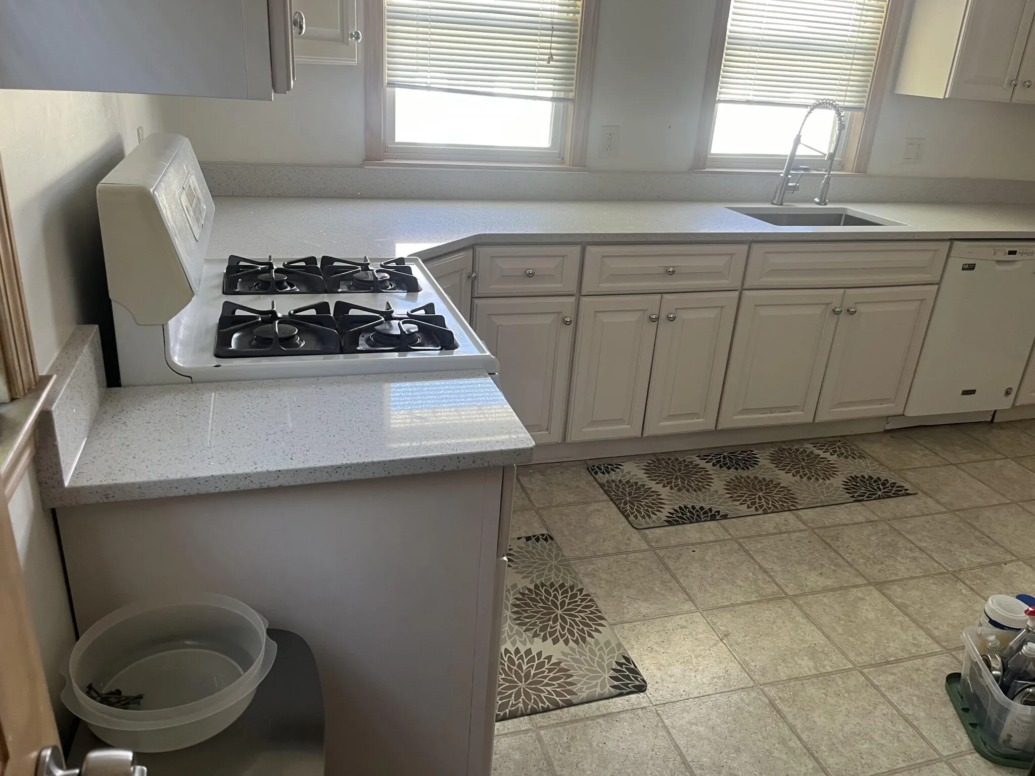 3 bed, 2 bath apartment for rent at 27 Milton Ave Unit 2, West Newton — photo 7 of 25