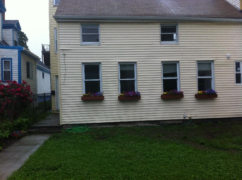 2 bed, 1 bath apartment for rent at 27 Mount Vernon St Unit 1, East Somerville — photo 5 of 7
