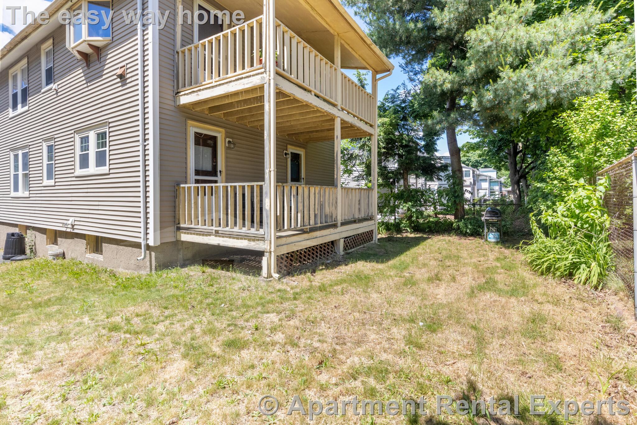 4 bed, 1 bath apartment for rent at 27 Murray Hill Rd Unit 2, Davis Square — photo 13 of 14