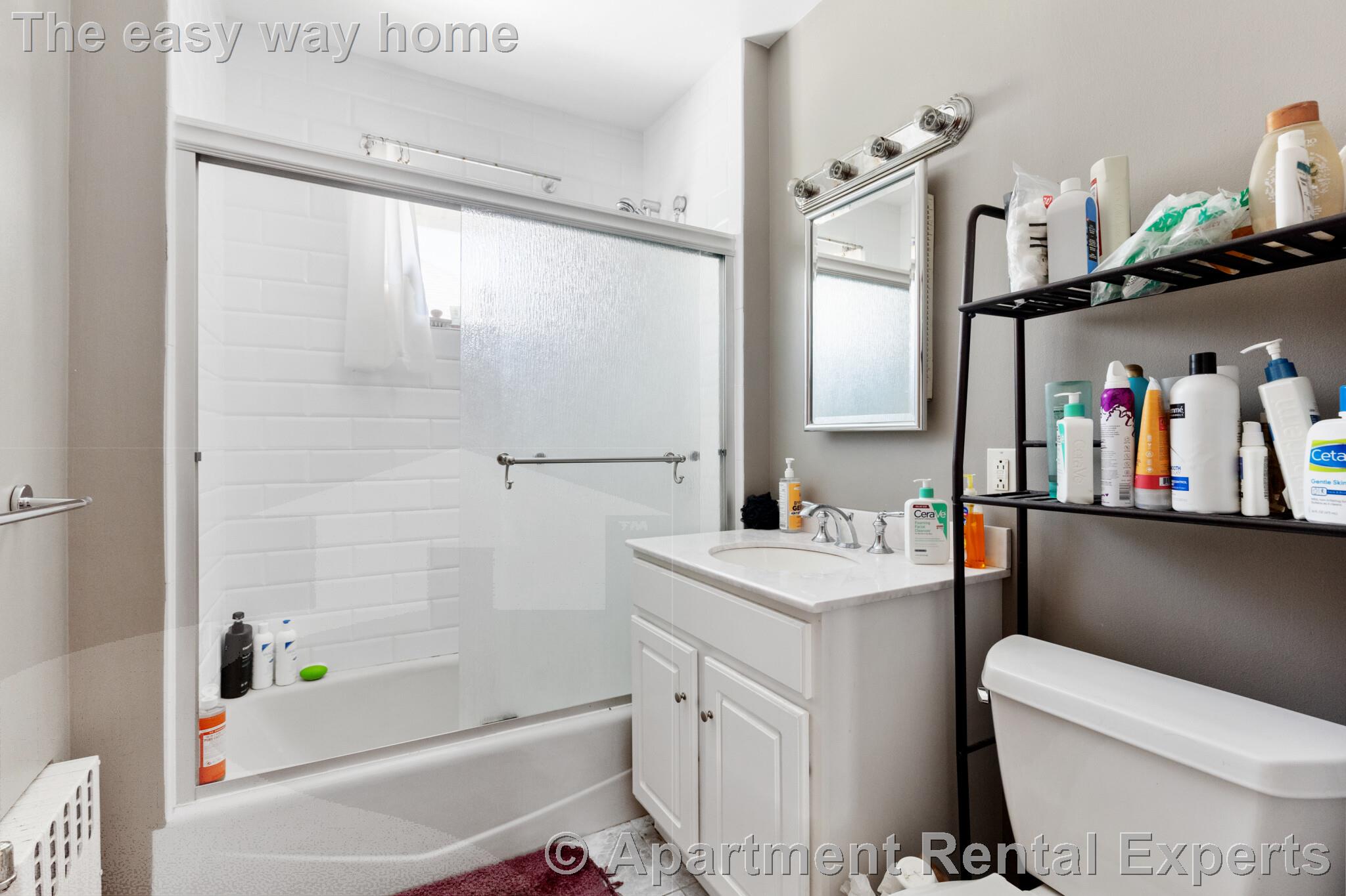 4 bed, 1 bath apartment for rent at 27 Murray Hill Rd Unit 2, Davis Square — photo 8 of 14