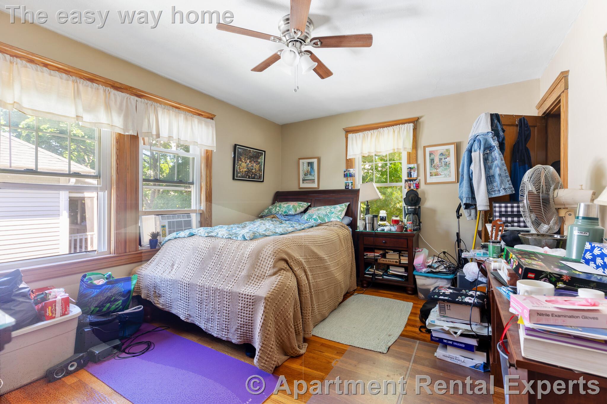 4 bed, 1 bath apartment for rent at 27 Murray Hill Rd Unit 2, Davis Square — photo 9 of 14