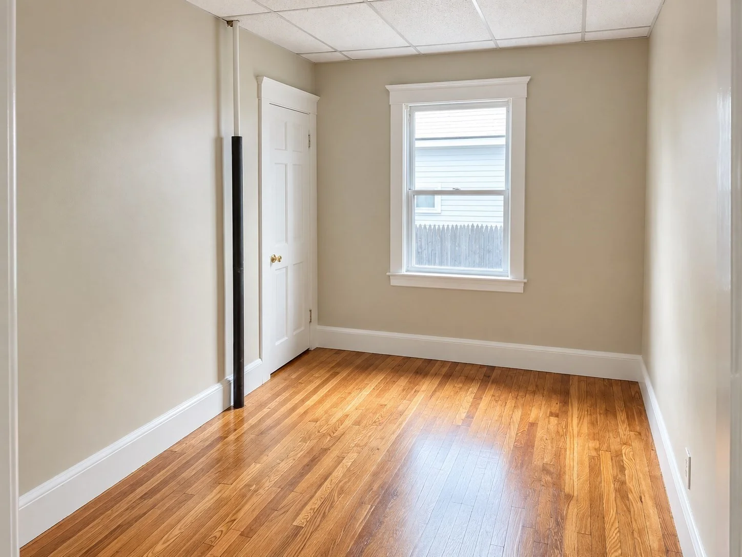 2 bed, 1 bath apartment for rent at 27 Mystic Ave Unit 1, Lynn — photo 4 of 13