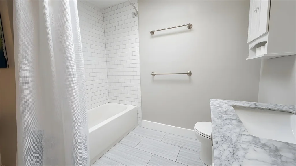 4 bed, 2 bath apartment for rent at 27 Noble St Unit 1, West Newton — photo 14 of 24