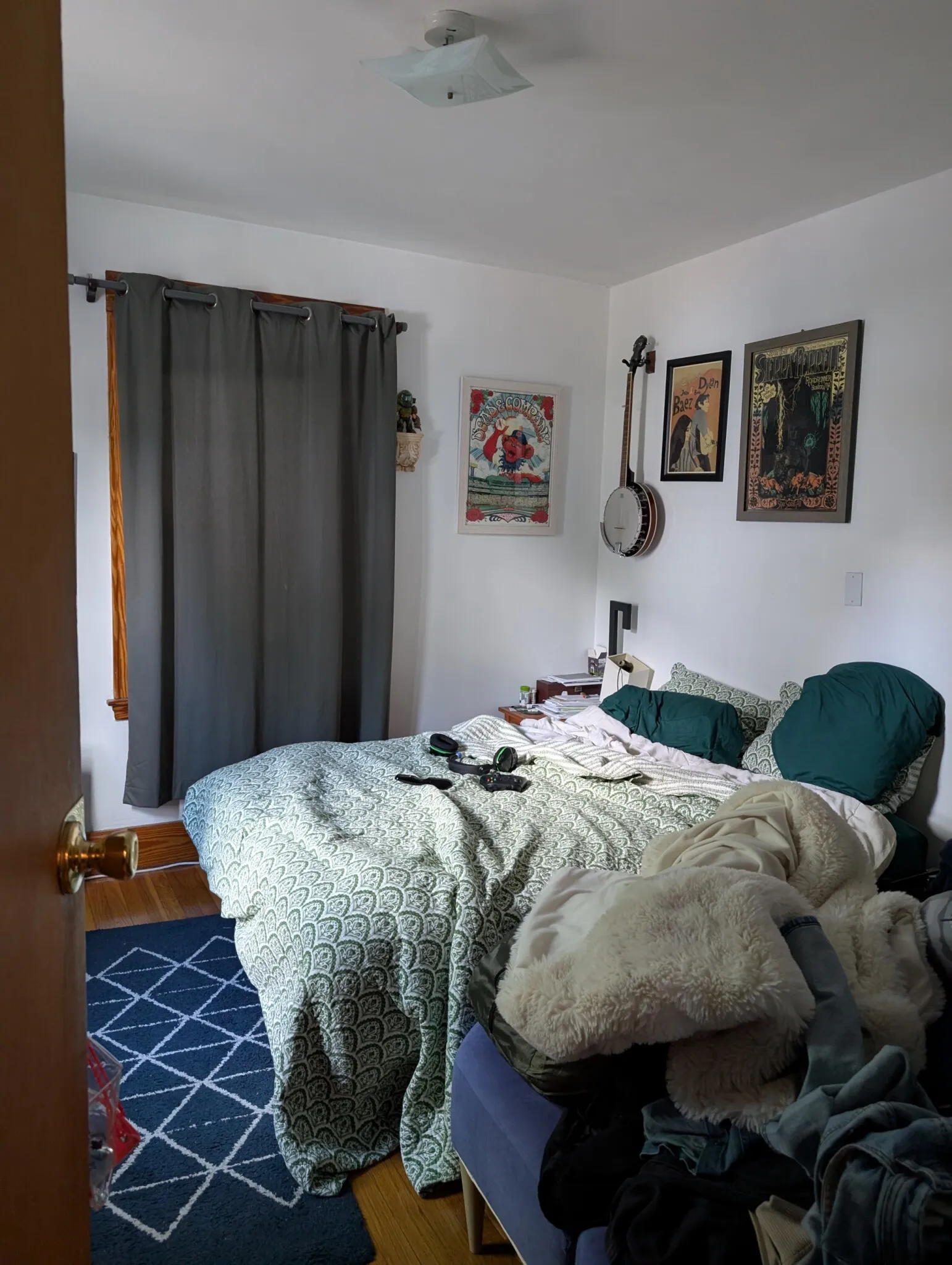 3.5 bed, 2 bath apartment for rent at 27 North Crescent Circuit Unit A, Brighton — photo 8 of 17