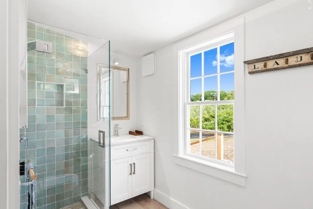 4 bed, 4+ bath apartment for rent at 27 North Liberty, Nantucket — photo 13 of 21