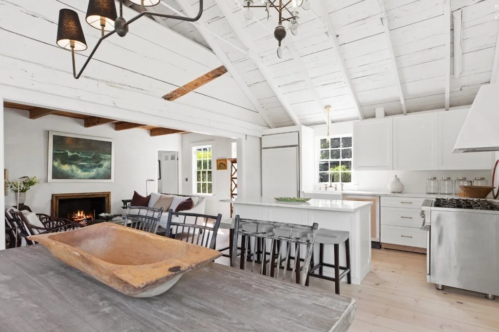 4 bed, 4+ bath apartment for rent at 27 North Liberty, Nantucket — photo 8 of 21