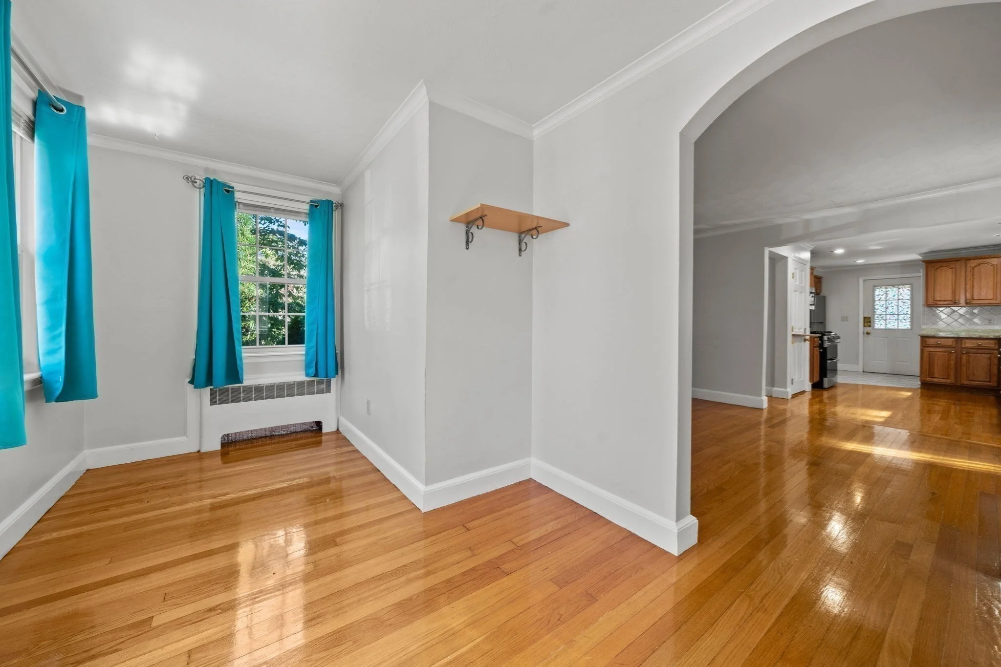 3 bed, 1 bath apartment for rent at 27 Northbourne Rd, Jamaica Plain — photo 9 of 28