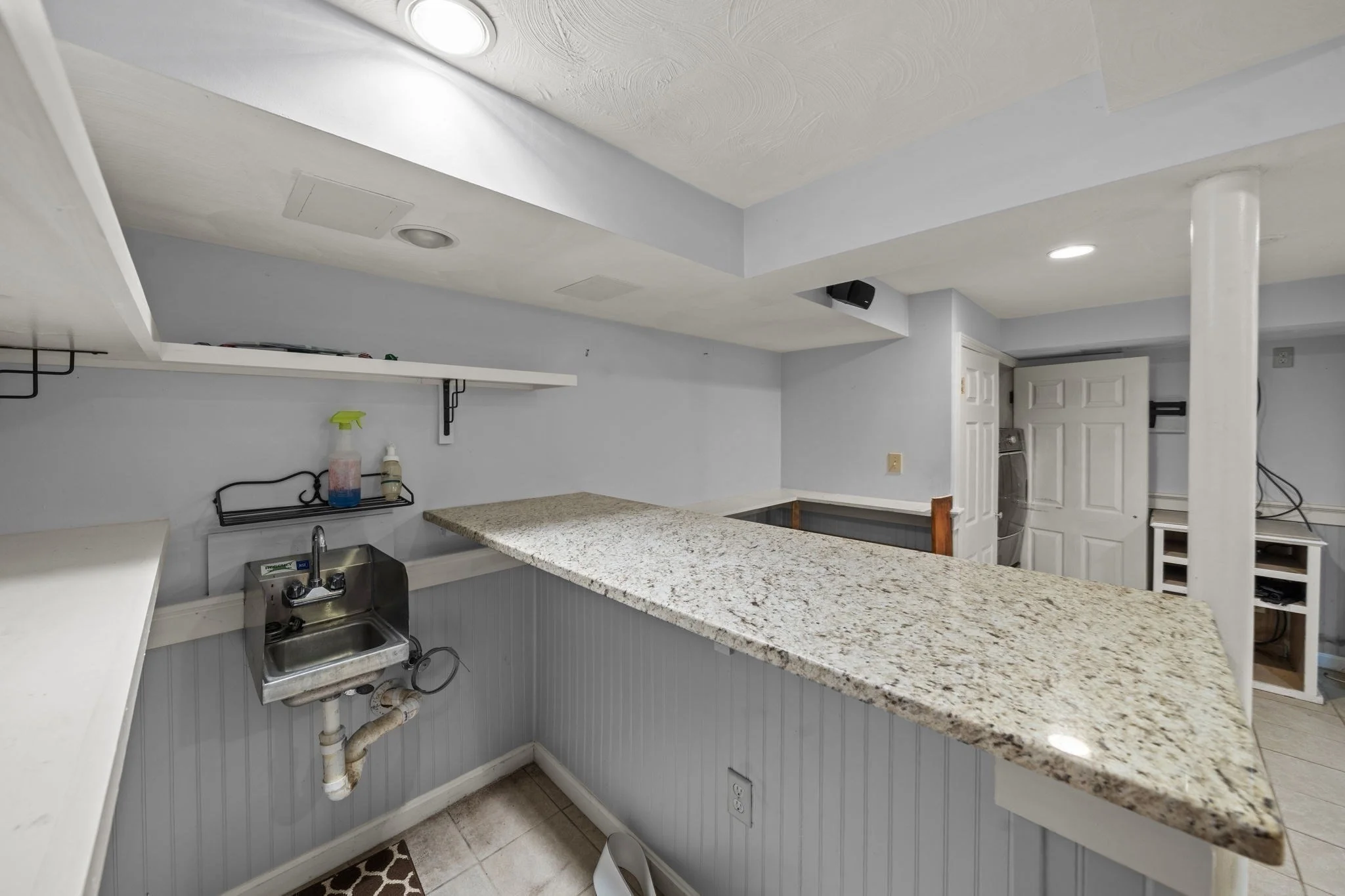3 bed, 1 bath apartment for rent at 27 Northbourne Rd, Jamaica Plain — photo 8 of 28