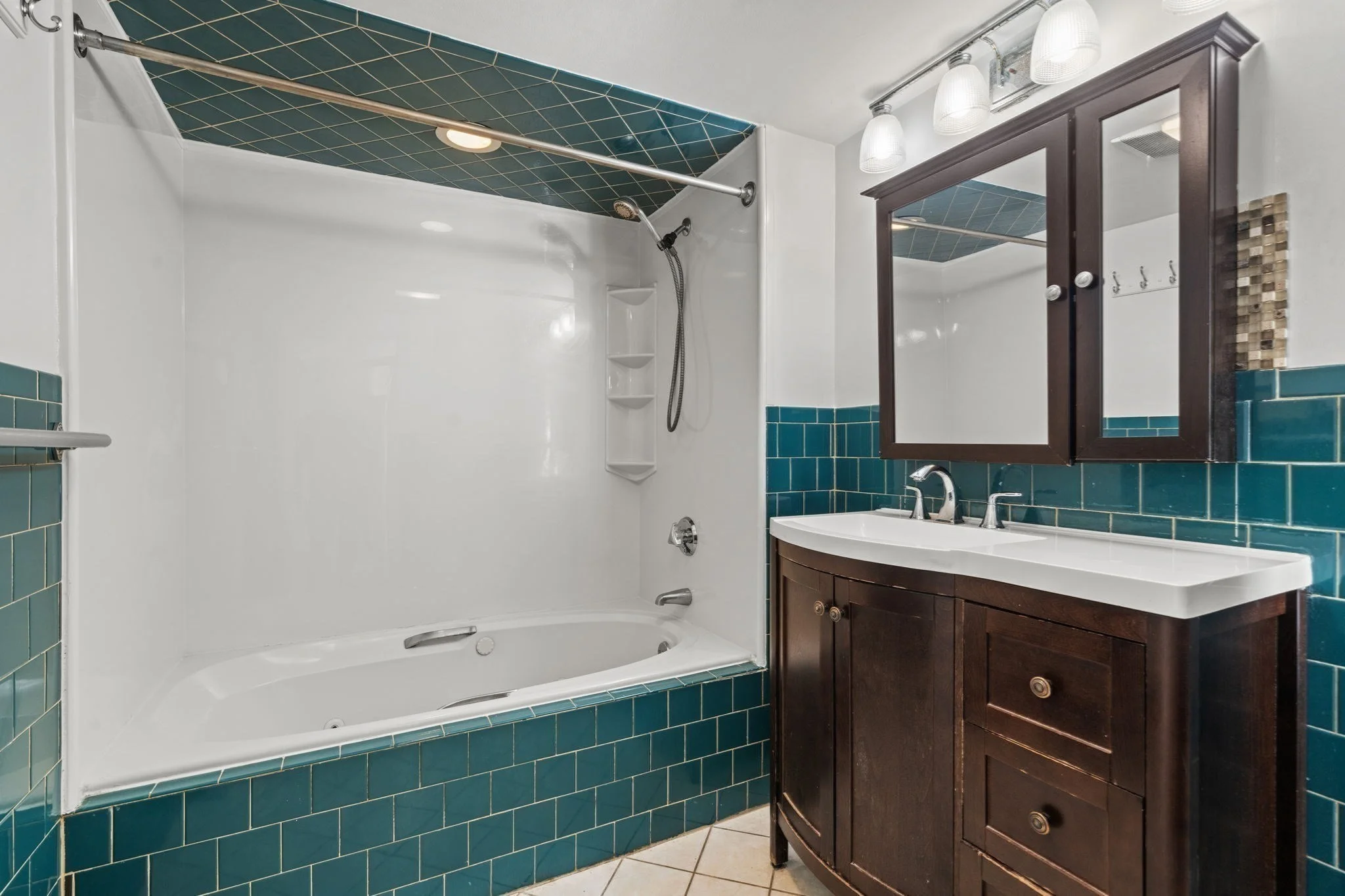 3 bed, 1 bath apartment for rent at 27 Northbourne Rd, Jamaica Plain — photo 14 of 28