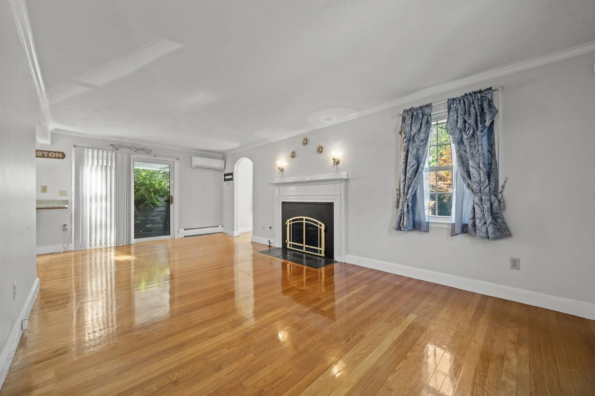 3 bed, 1 bath apartment for rent at 27 Northbourne Rd, Jamaica Plain — photo 5 of 28