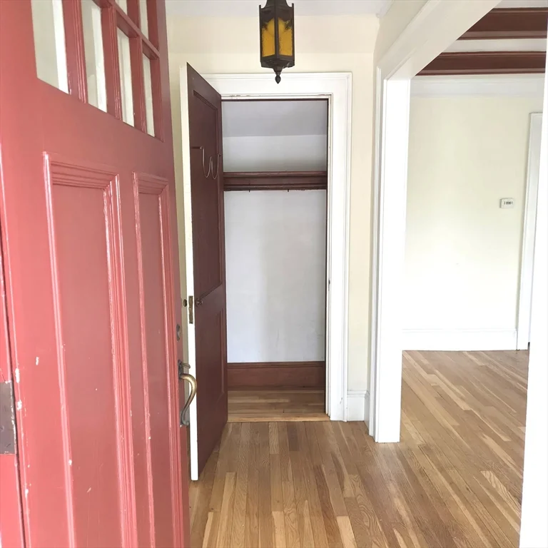 2 bed, 1 bath apartment for rent at 27 Oakley Rd Unit 1fl, Watertown — photo 2 of 14