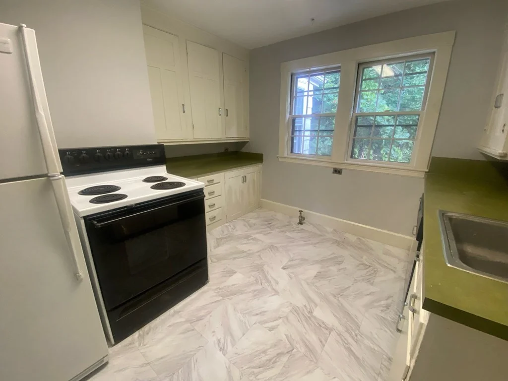 3 bed, 1 bath apartment for rent at 27 Oakwood Rd Unit 2, Auburndale — photo 7 of 12