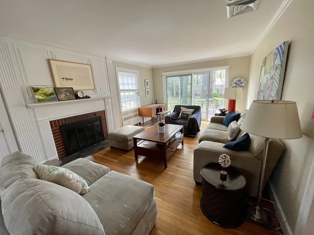 3 bed, 2 bath apartment for rent at 27 Ogden Rd Unit 00, Brookline — photo 2 of 20