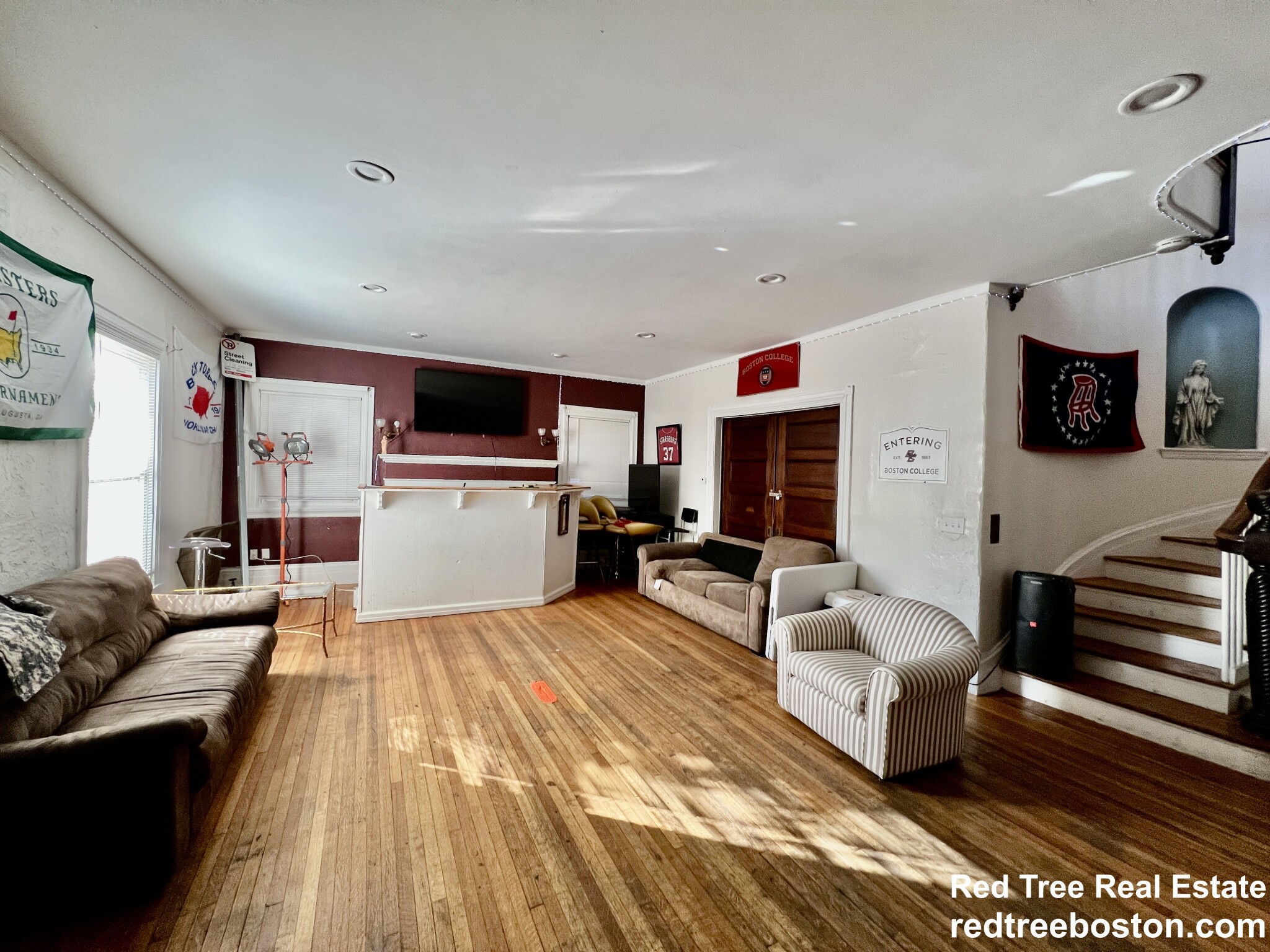 8+ bed, 3.5 bath apartment for rent at 27 Orkney Rd, Brighton