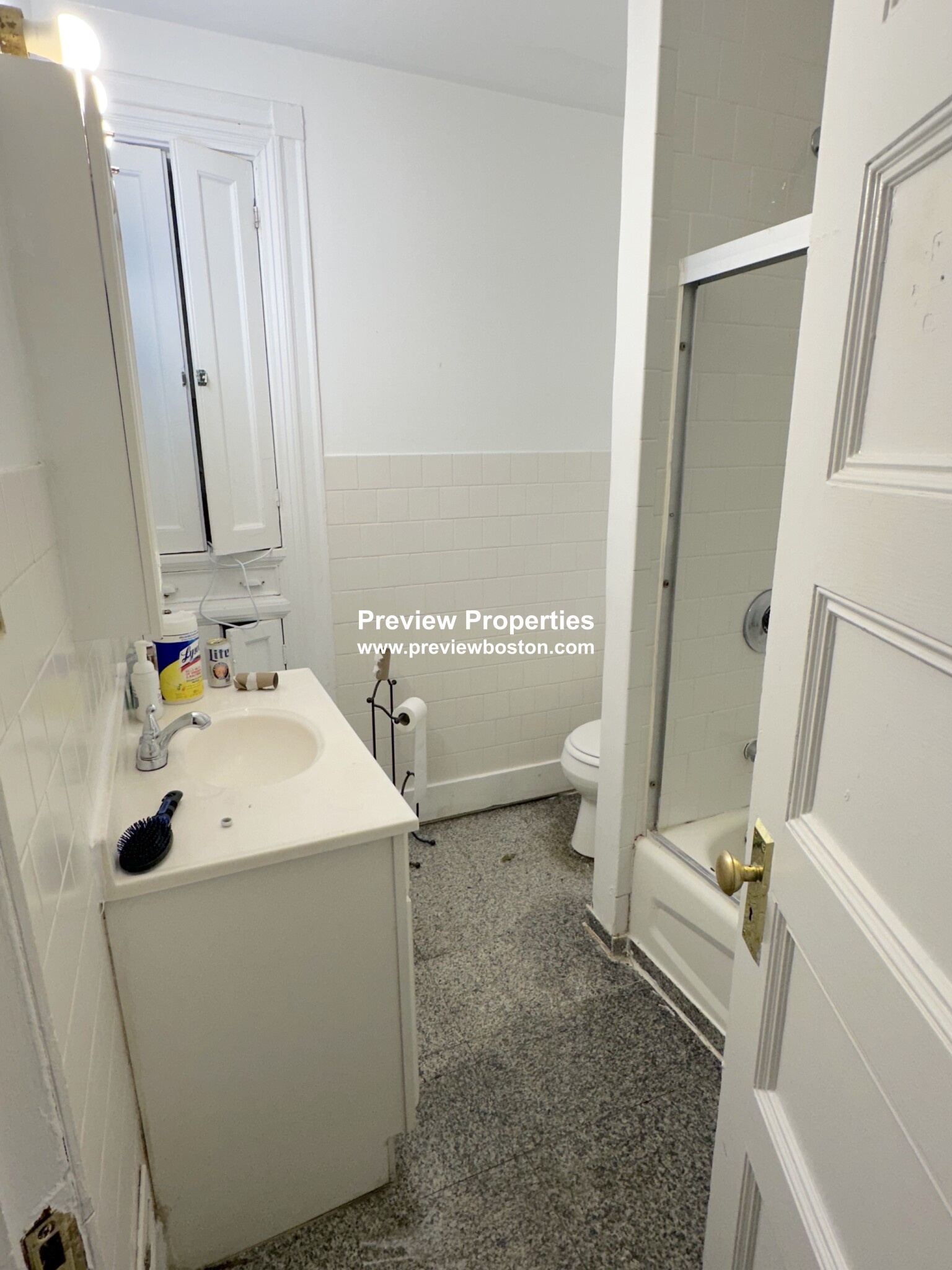 4 bed, 1 bath apartment for rent at 27 Orkney Rd Unit 2P, Brighton — photo 17 of 32