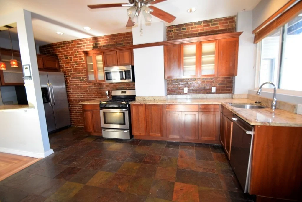 2 bed, 1 bath apartment for rent at 27 Page St Unit 27, Revere