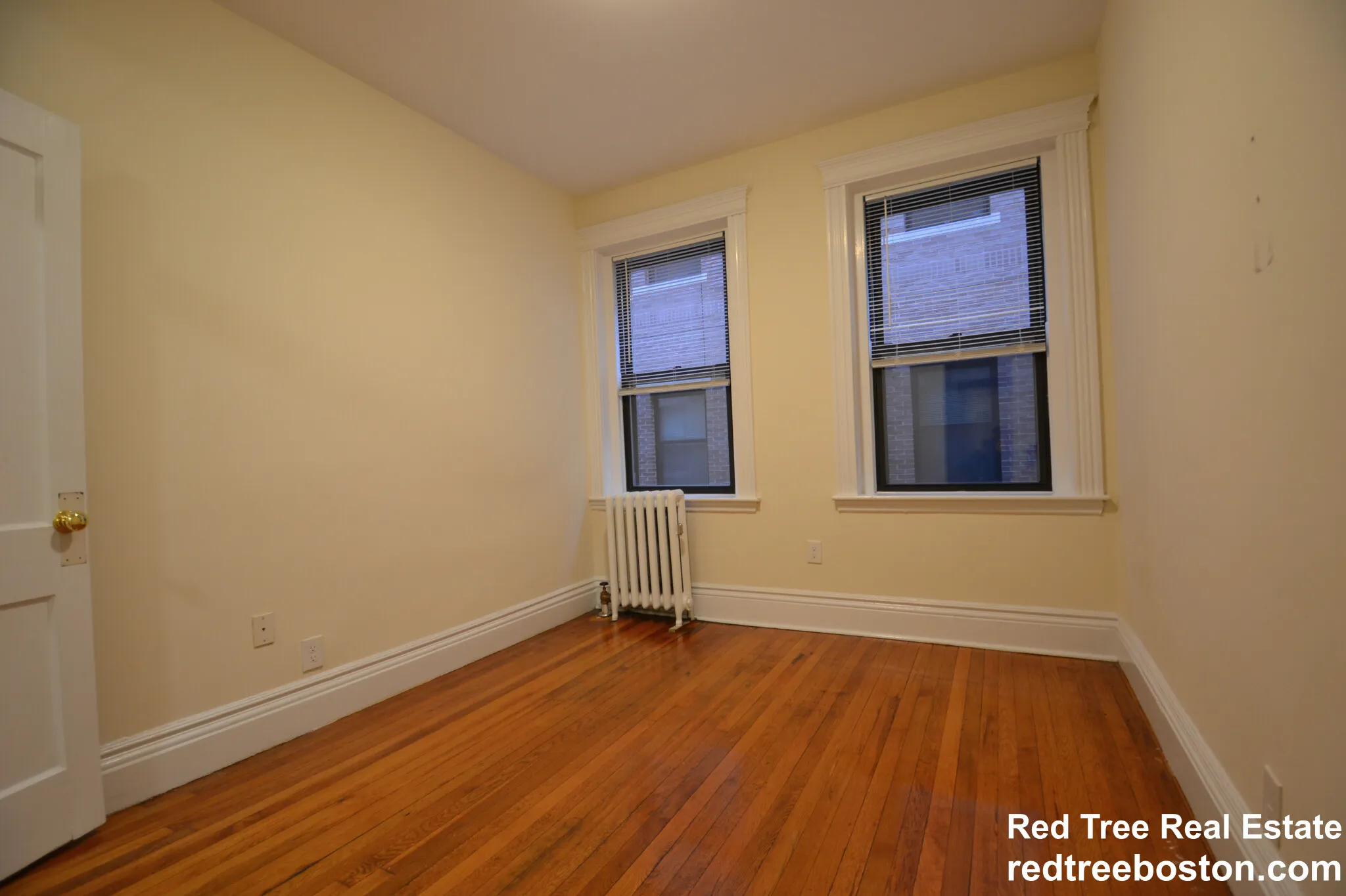 1 bed, 1 bath apartment for rent at 27 Park Dr Unit 1, Fenway — photo 2 of 11
