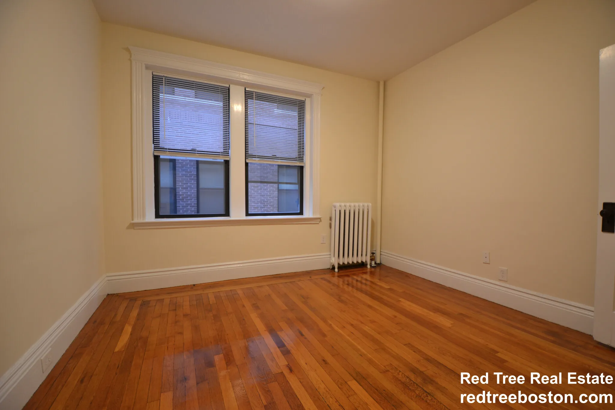 1 bed, 1 bath apartment for rent at 27 Park Dr Unit 1, Fenway — photo 6 of 11