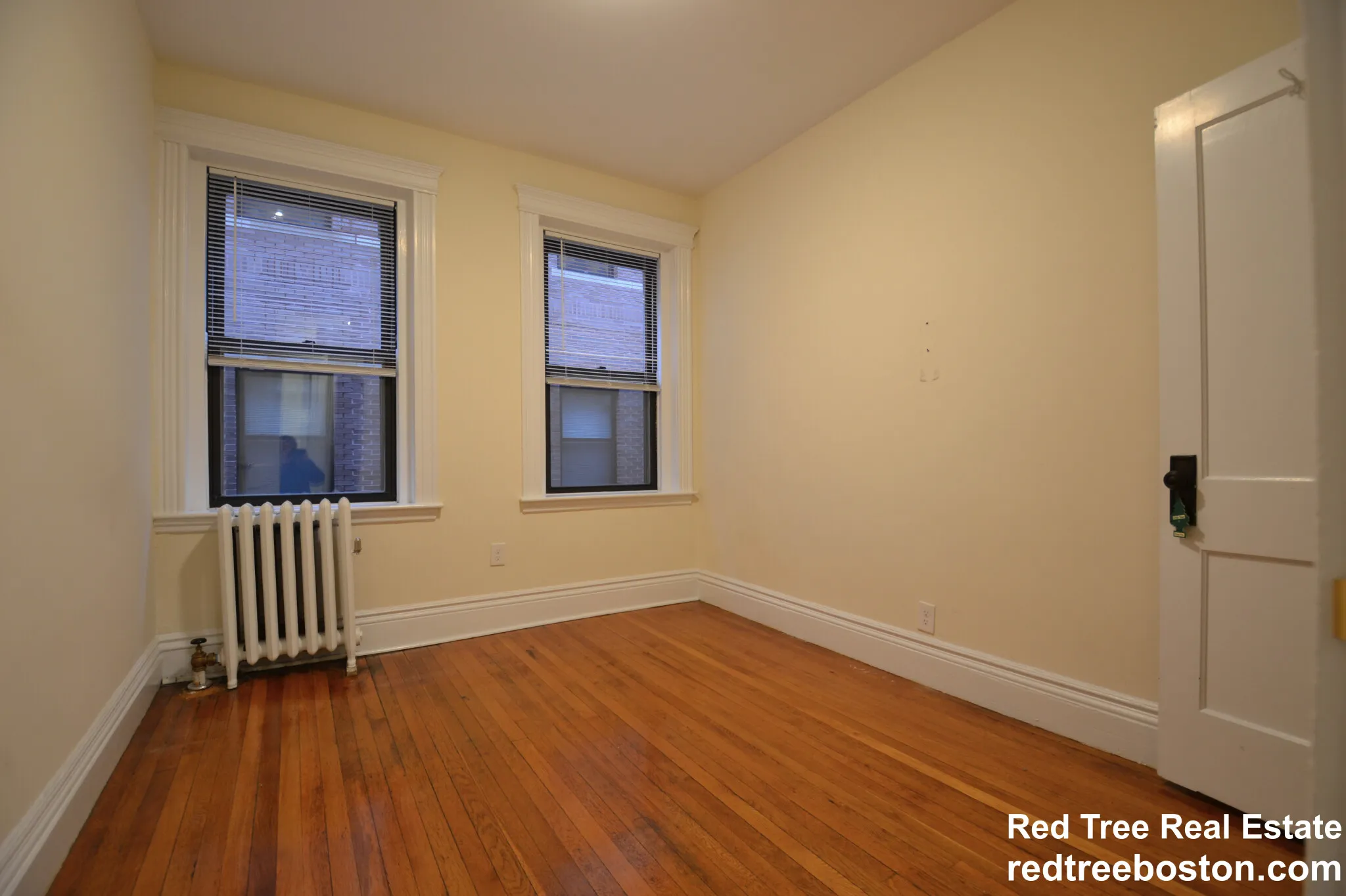 1 bed, 1 bath apartment for rent at 27 Park Dr Unit 1, Fenway — photo 1 of 11