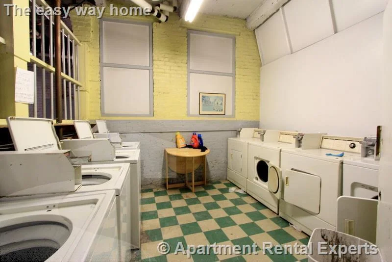 1 bed, 1 bath apartment for rent at 27 Park Dr Unit 11, Fenway — photo 2 of 9