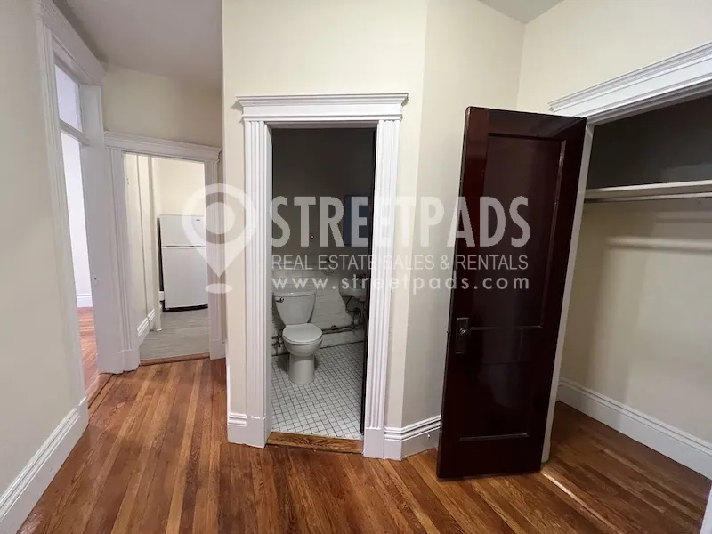 1 bed, 1 bath apartment for rent at 27 Park Dr Unit 12, Fenway — photo 19 of 24