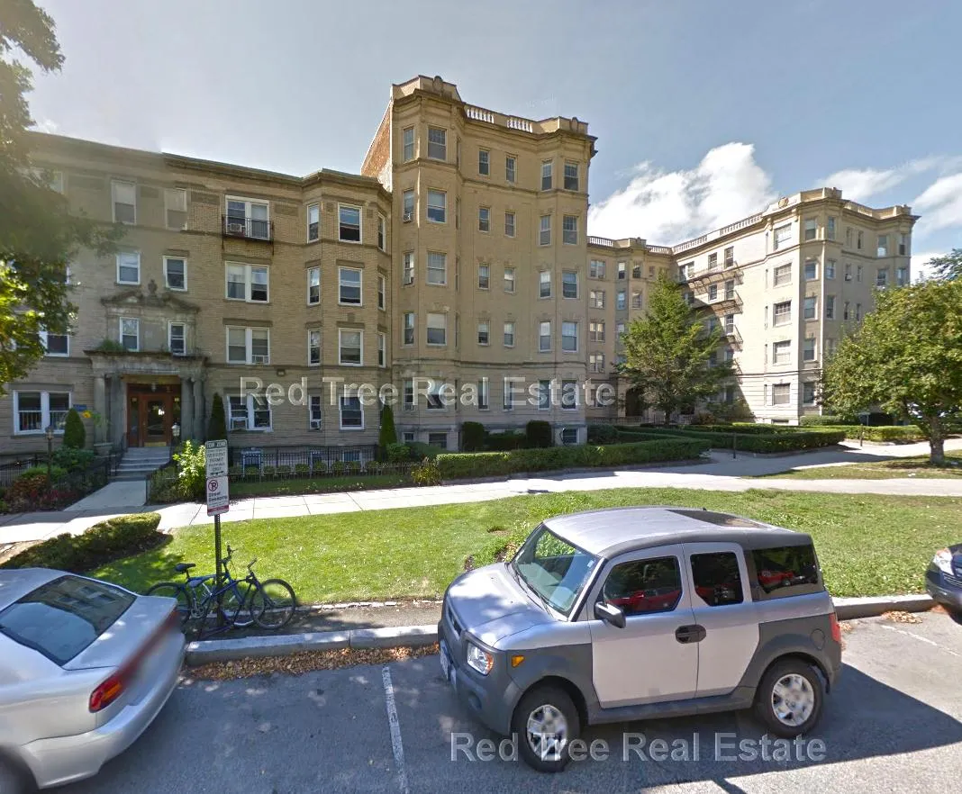 1 bed, 1 bath apartment for rent at 27 Park Dr Unit 12, Fenway — photo 11 of 11
