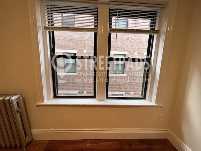 1 bed, 1 bath apartment for rent at 27 Park Dr Unit 12, Fenway — photo 11 of 24