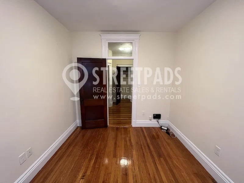 1 bed, 1 bath apartment for rent at 27 Park Dr Unit 12, Fenway — photo 17 of 24