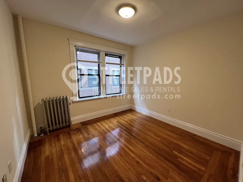1 bed, 1 bath apartment for rent at 27 Park Dr Unit 12, Fenway — photo 9 of 24