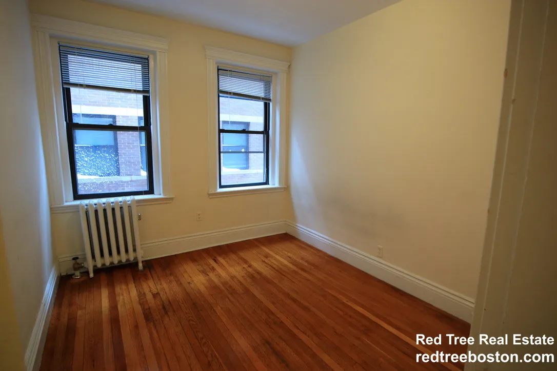 1 bed, 1 bath apartment for rent at 27 Park Dr Unit 12, Fenway — photo 1 of 11