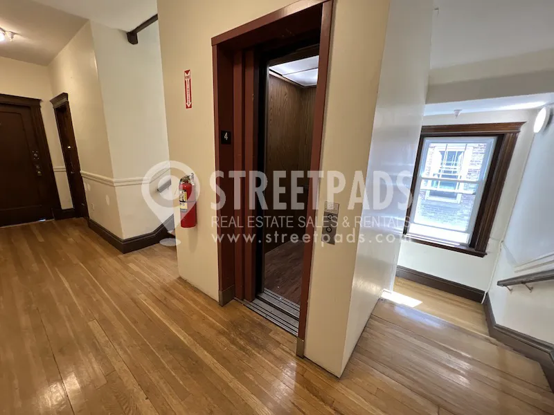Studio bed, 1 bath apartment for rent at 27 Park Dr Unit 15, Fenway — photo 11 of 17